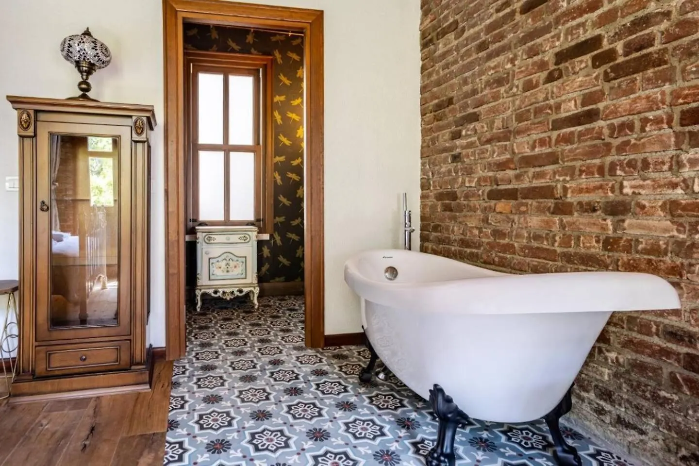Chic 2br Retreat House - Heart Of Cihangir! #394 Istambul