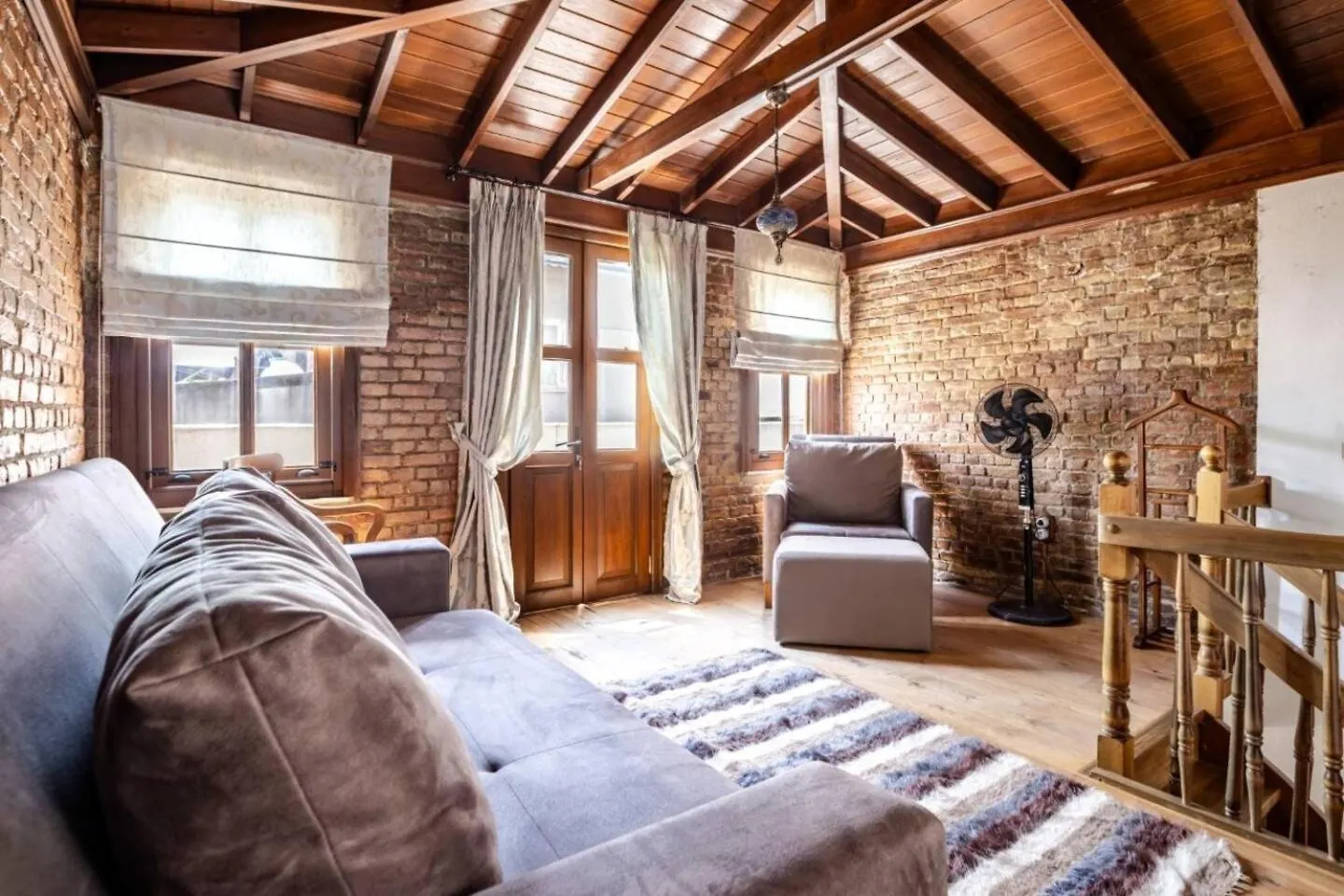 Chic 2br Retreat House - Heart Of Cihangir! #394 Istambul 0*,
